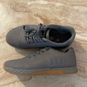 NoBull Project Women 7.5 Dark Grey Gum Trainer